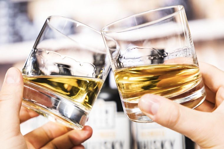 FINRIC Blended Whisky im Tumbler