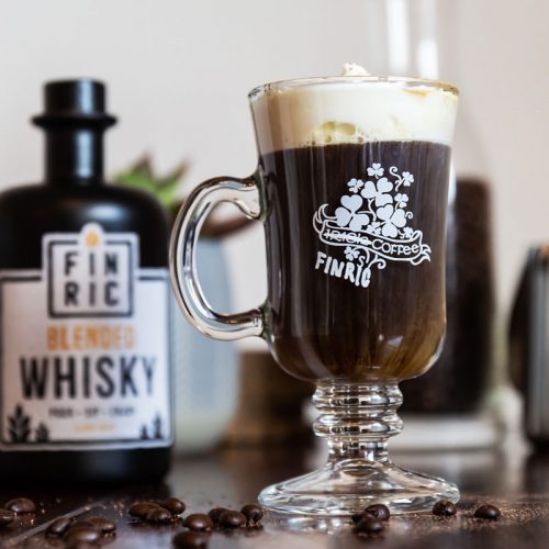 FINRIC Coffee - Irish Coffee mal anders - Warmer Whisky-Drink mit Sahne
